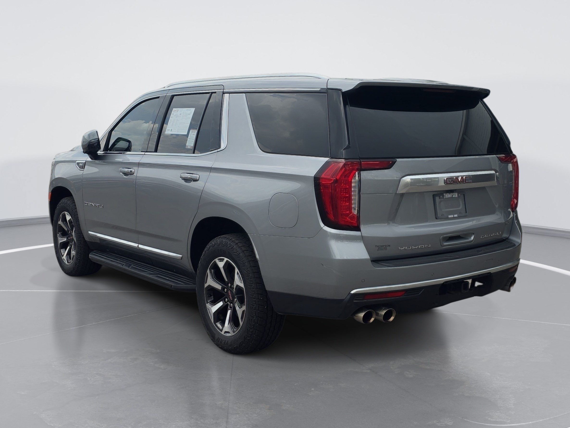 Used 2023 GMC Yukon Denali AWD/4WD image 5