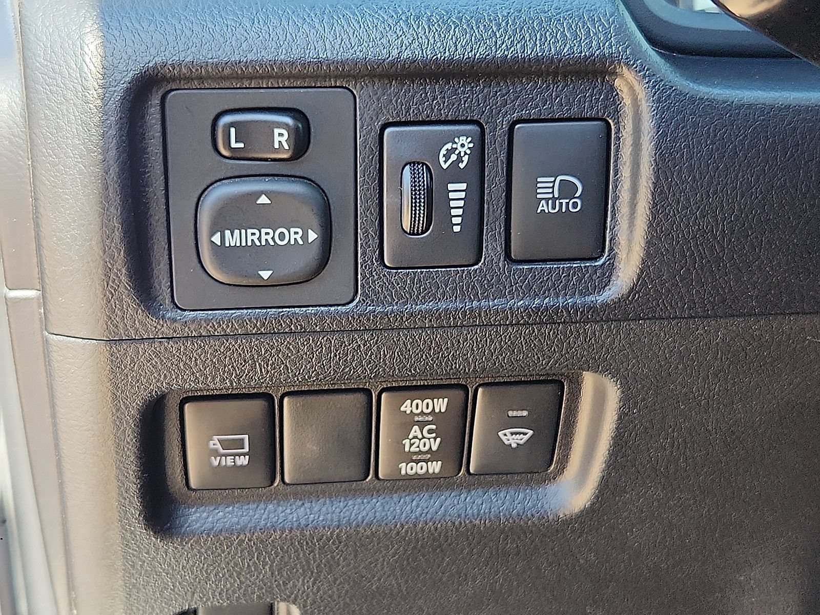Used 2023 Toyota 4Runner Limited AWD/4WD image 14