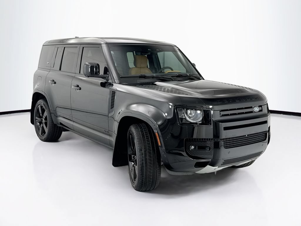 Certified 2023 Land Rover Defender 110 V8 AWD/4WD image 3