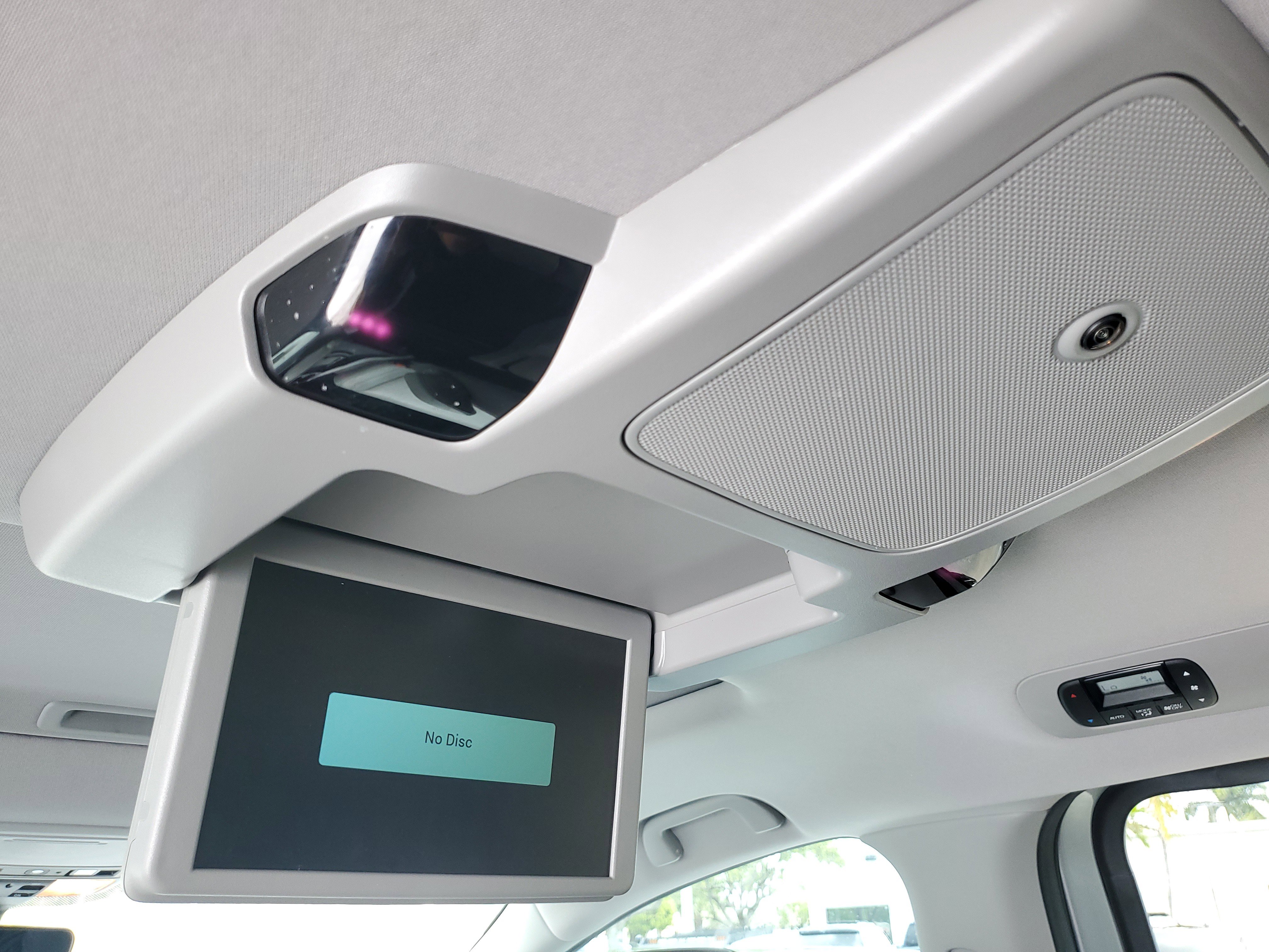 Used 2024 Honda Odyssey Touring image 14