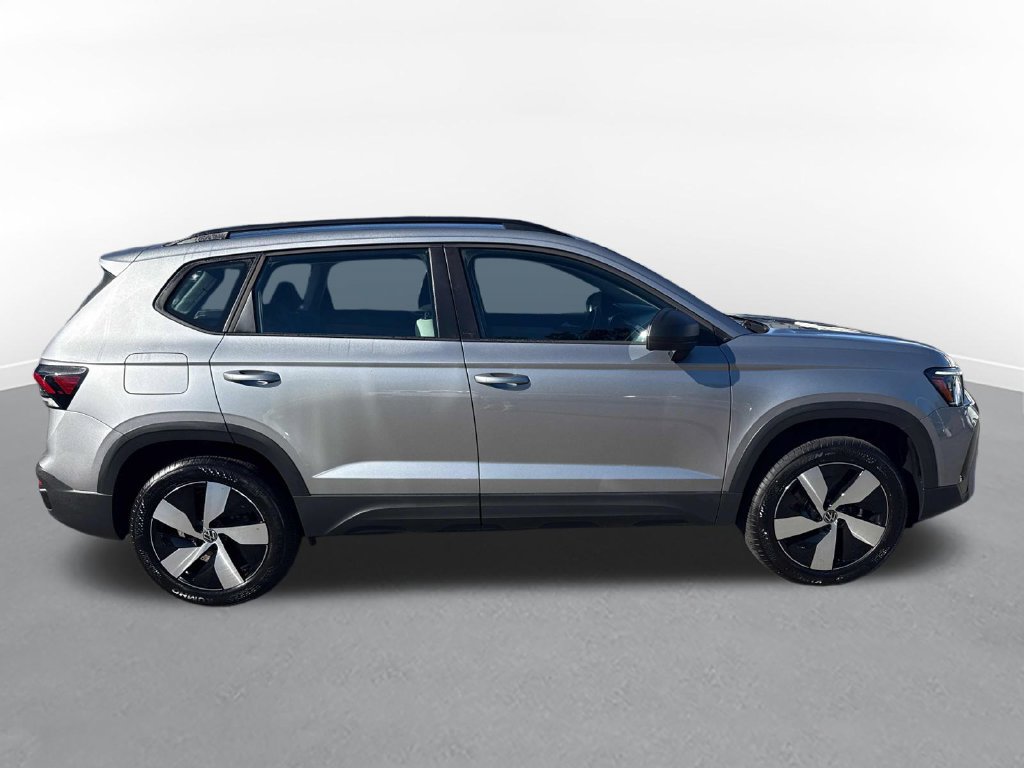Used 2025 Volkswagen Taos S AWD/4WD image 5