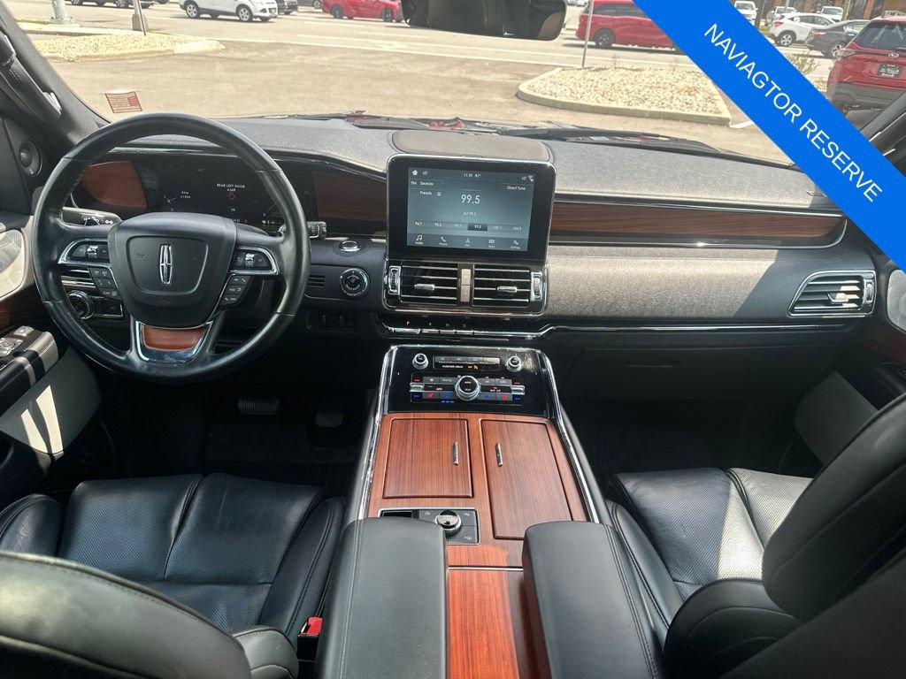 Used 2018 Lincoln Navigator Reserve w/ Technology Package AWD/4WD image 24