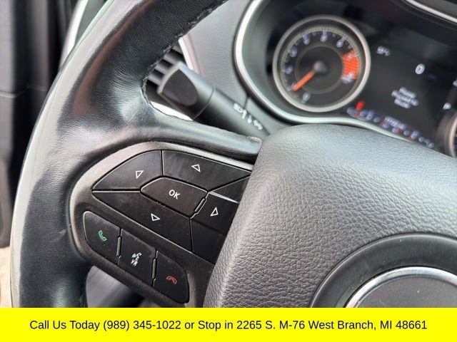 Used 2019 Jeep Cherokee Trailhawk image 25