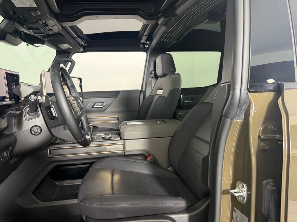 Used 2025 GMC Hummer EV 2X AWD/4WD image 18