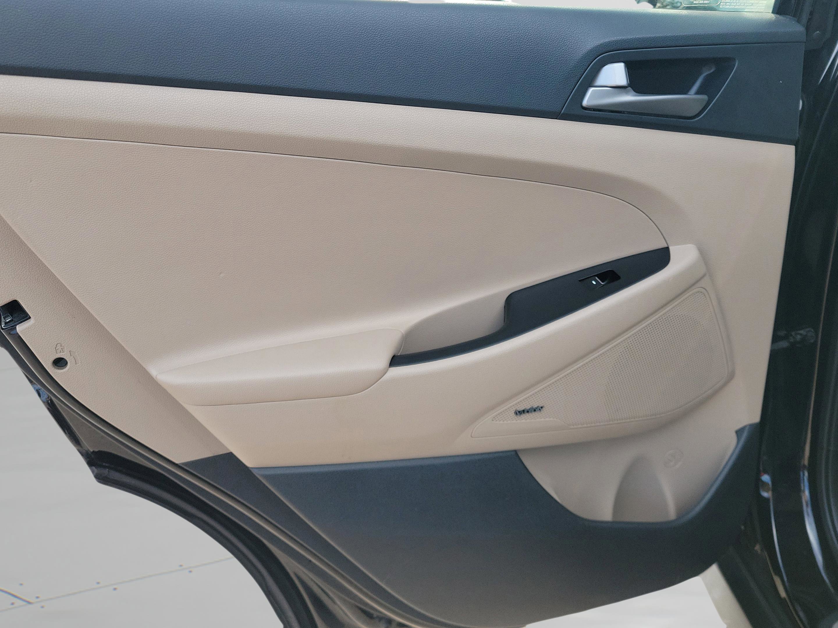 Used 2018 Hyundai Tucson Limited w/ Cargo Package image 30