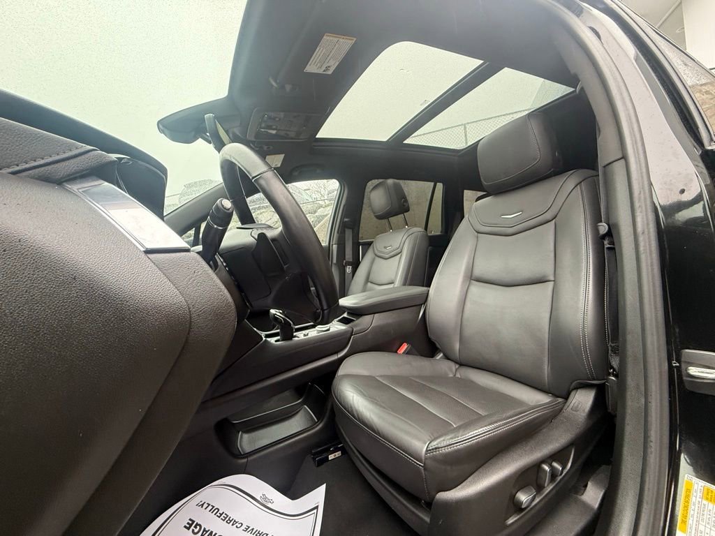 Used 2024 Cadillac XT6 Premium Luxury w/ Technology Package image 13