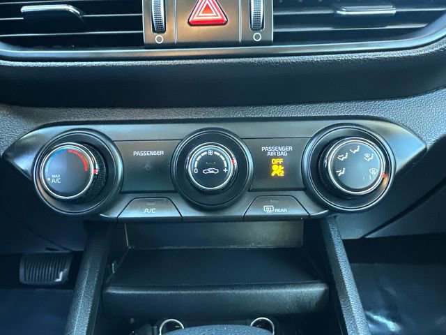 Used 2023 Kia Forte LXS image 31