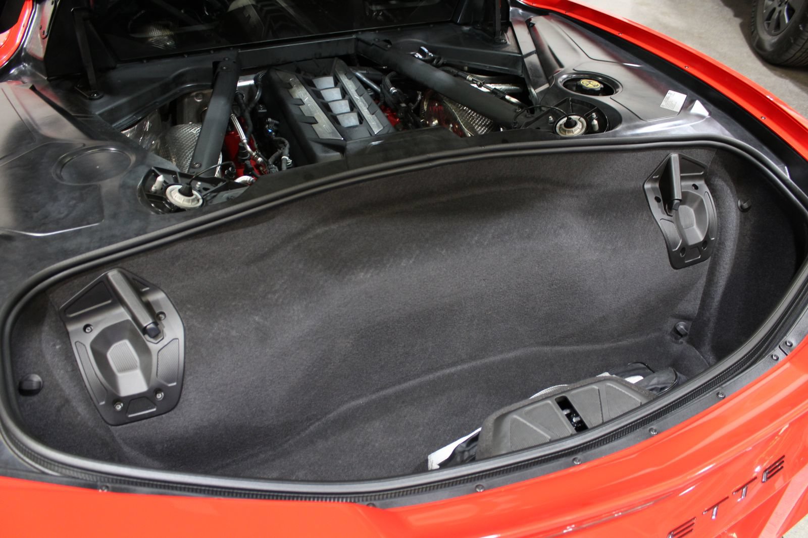 Used 2020 Chevrolet Corvette Stingray Premium Cpe w/ 3LT Preferred Equipment Group RWD image 15