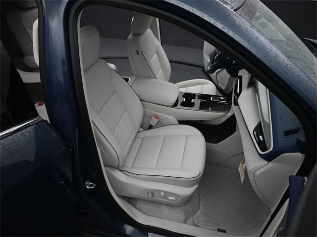 Certified 2025 Buick Enclave Avenir image 21