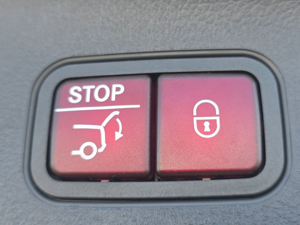 Certified 2026 Mercedes-Benz GLA 250 4MATIC image 18