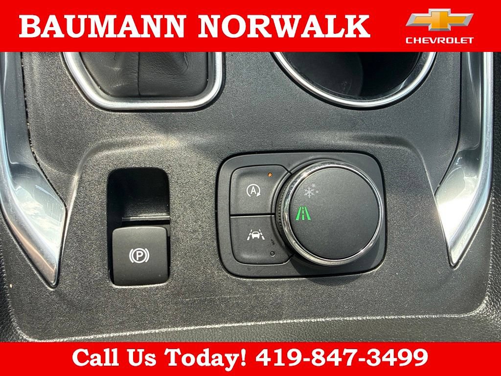 Used 2022 Chevrolet Traverse LS FWD image 23