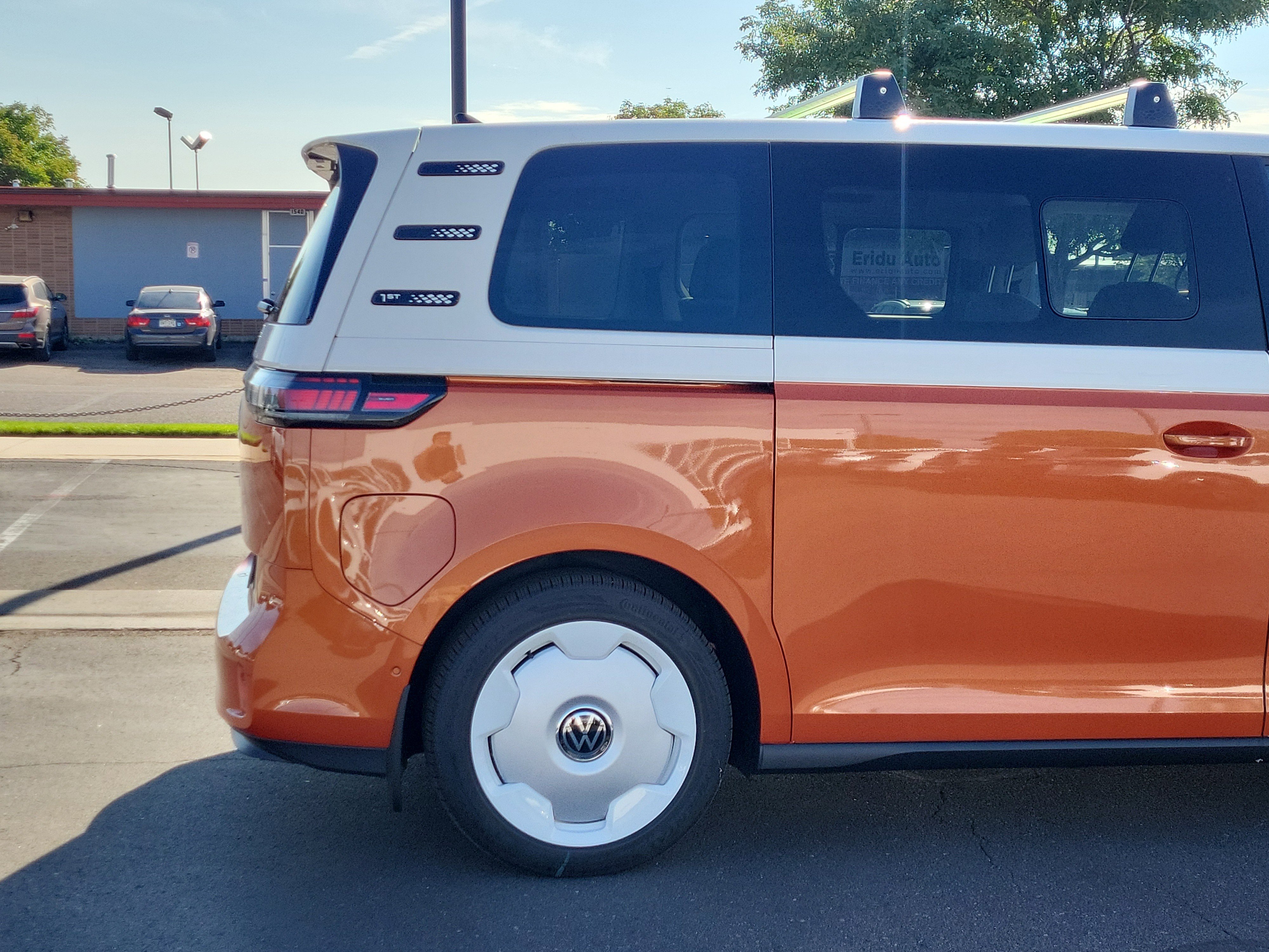 New 2025 Volkswagen ID. Buzz 1st Edition image 6