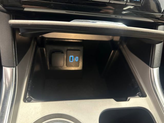 Used 2023 Ford Explorer Limited image 31