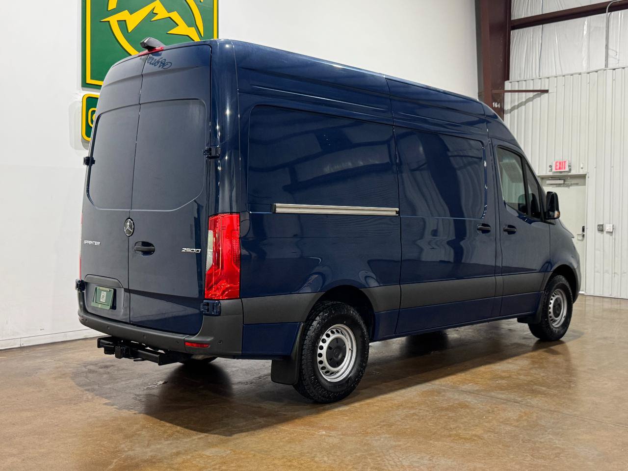 Used 2024 Mercedes-Benz Sprinter 2500 image 7