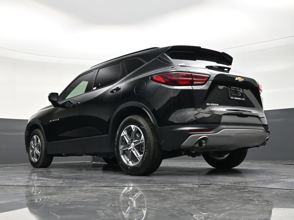 Used 2024 Chevrolet Blazer LT image 23