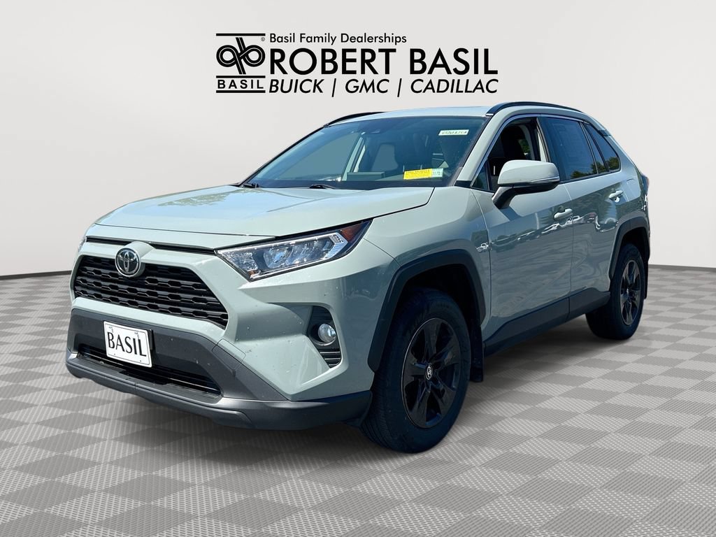 Used 2020 Toyota RAV4 XLE w/ Convenience Package AWD/4WD image 1
