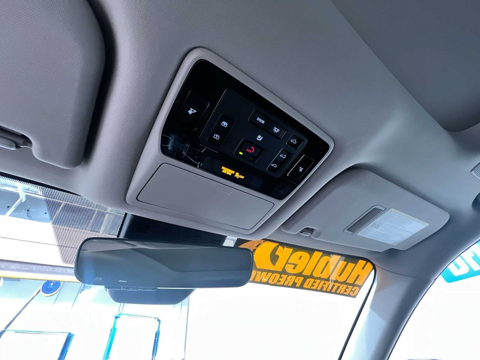 Used 2025 Toyota Grand Highlander AWD image 31