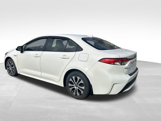 Used 2021 Toyota Corolla LE image 3