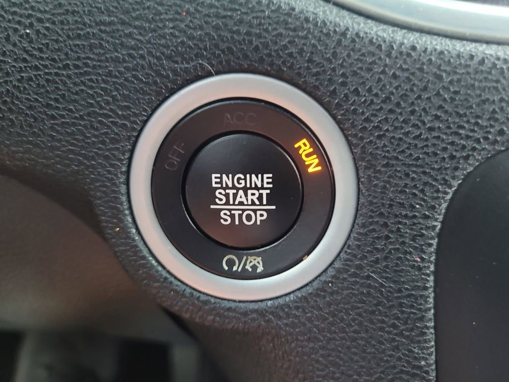 Used 2018 Dodge Charger SXT w/ Blacktop Package image 24