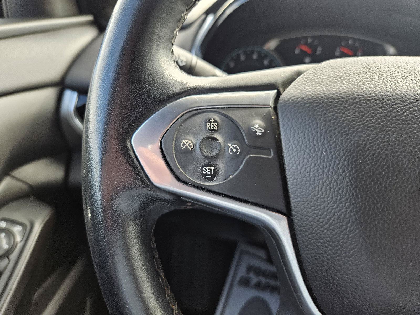 Used 2023 Chevrolet Traverse LT FWD image 4