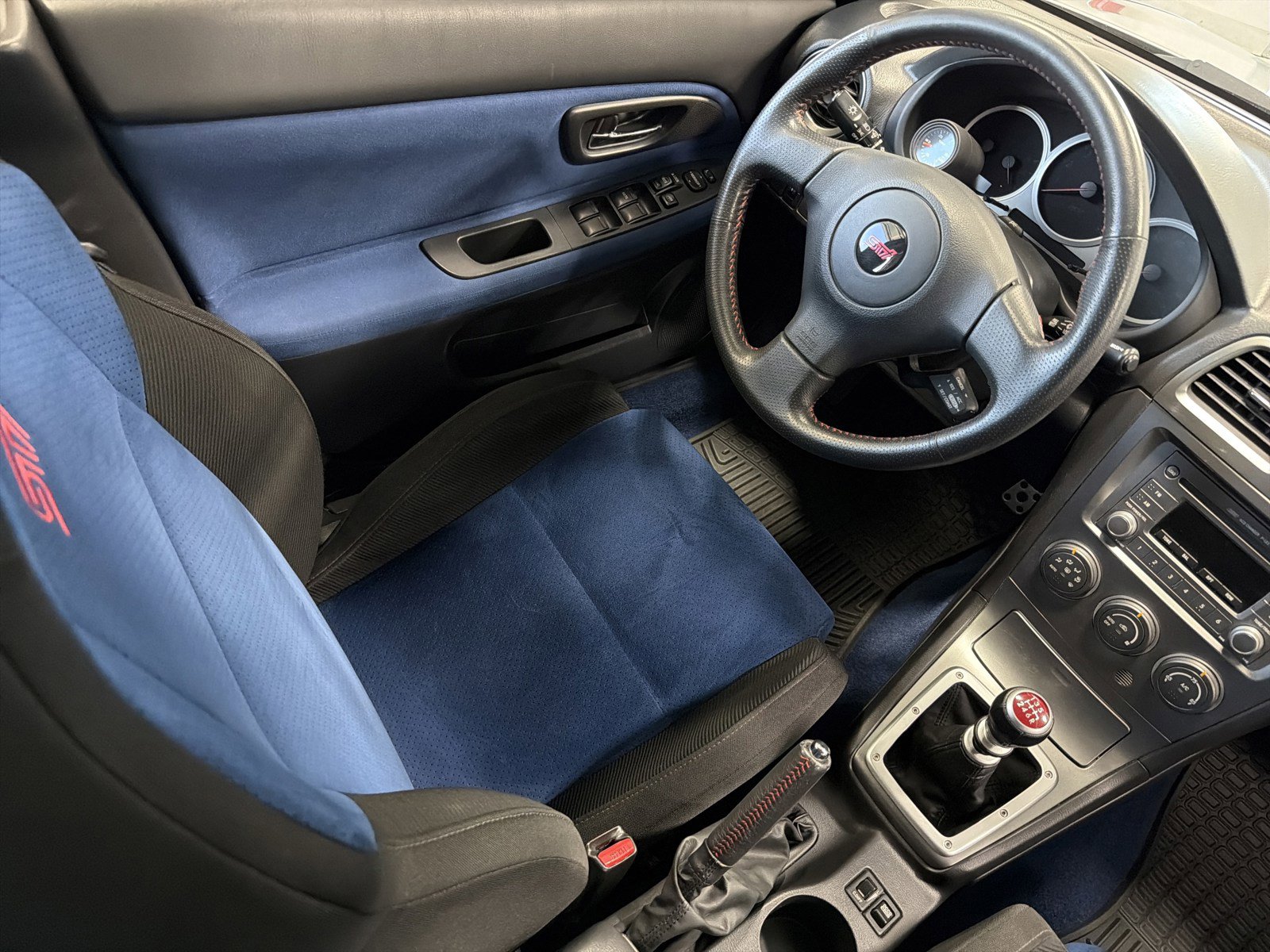 Used 2006 Subaru Impreza WRX STI image 9