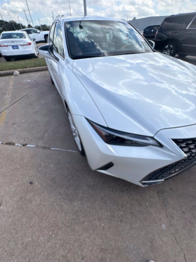 Used 2024 Lexus IS 300 w/ Comfort Package RWD image 2