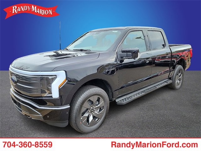 New 2023 Ford F150 Lightning Lariat