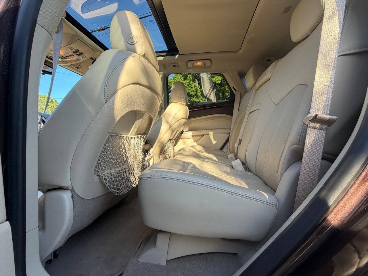 Used 2015 Cadillac SRX Luxury w/ Driver Awareness Package AWD/4WD image 12
