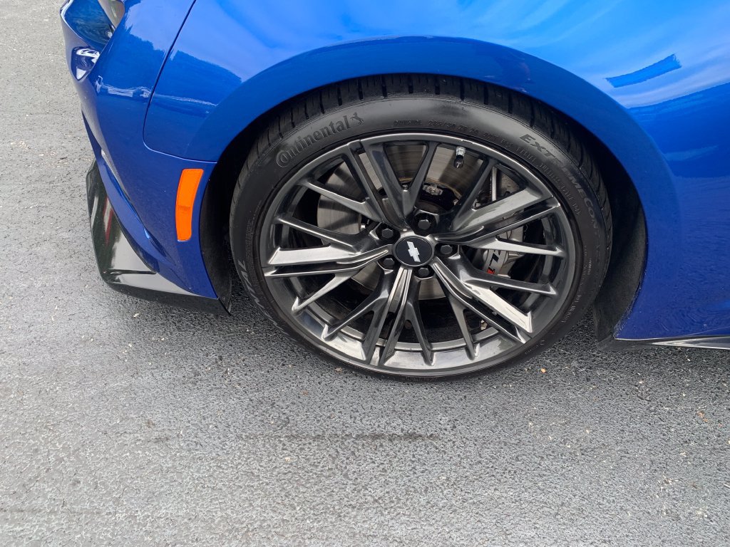 Used 2018 Chevrolet Camaro ZL1 RWD image 27