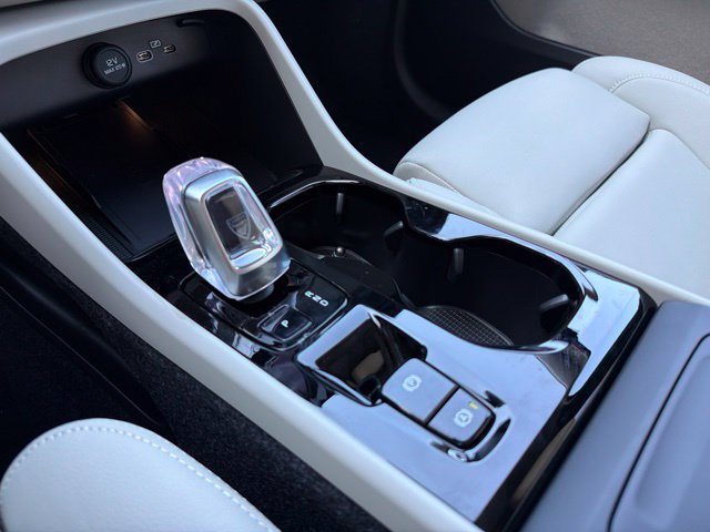 New 2026 Volvo XC40 B5 Ultra w/ Protection Package Premier AWD/4WD image 20