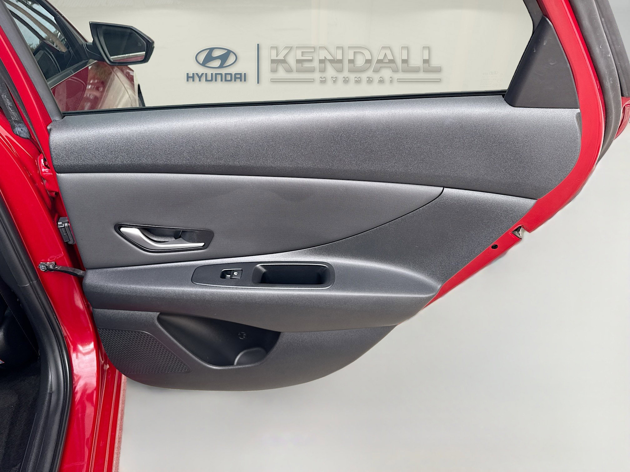 Used 2023 Hyundai Elantra Limited image 29