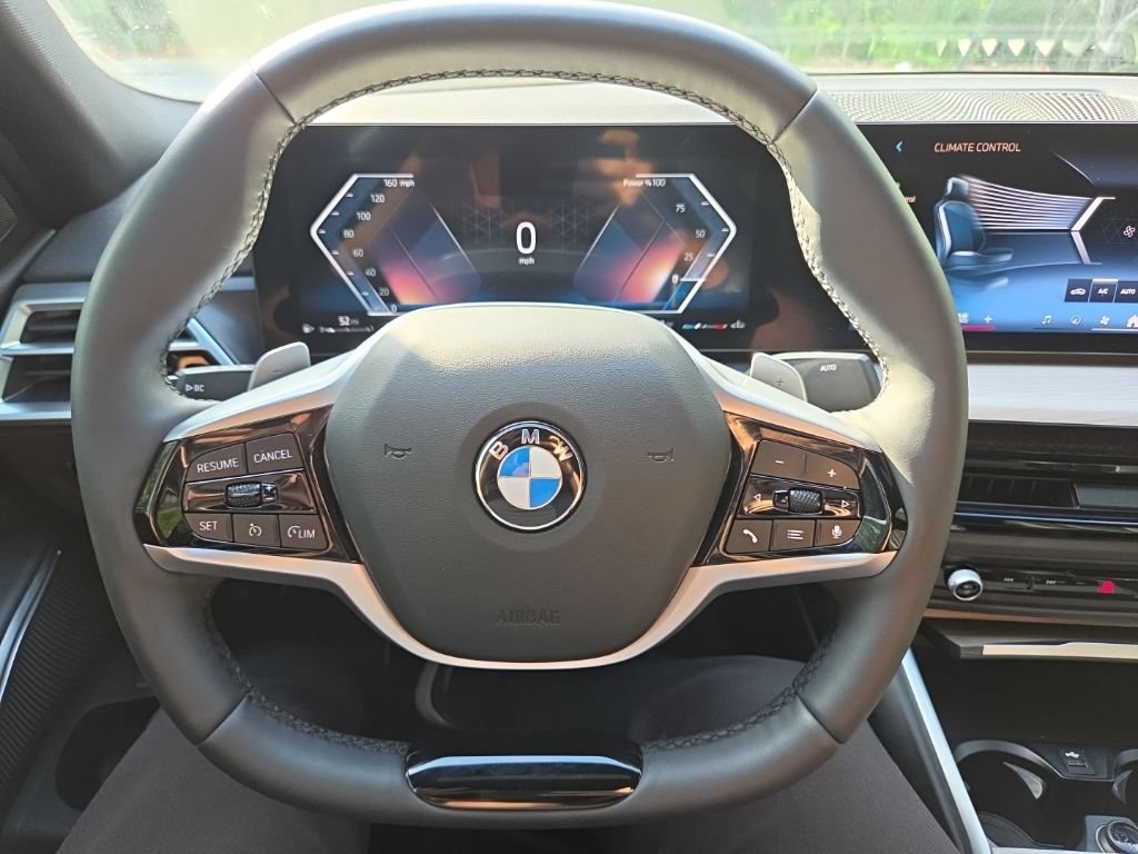 Used 2025 BMW 330i xDrive Sedan AWD/4WD image 22