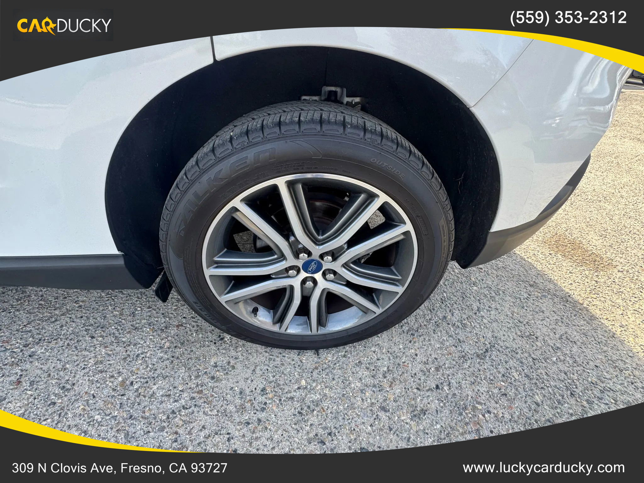 Used 2020 Ford Edge Titanium image 27