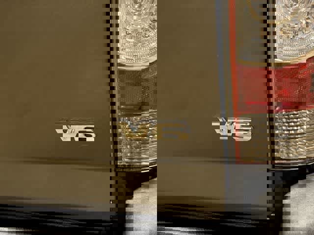 Used 2015 Toyota Tacoma 4x4 Access Cab V6 w/ TRD Off-Road Package image 24