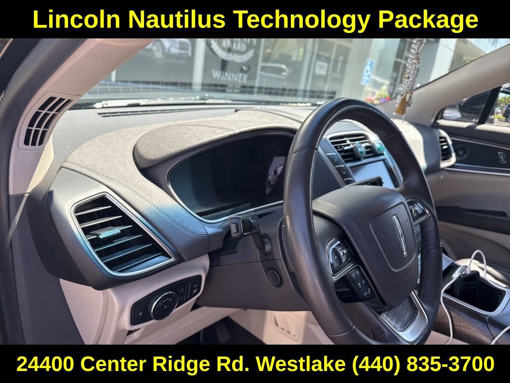 Used 2019 Lincoln Nautilus Reserve AWD/4WD image 13