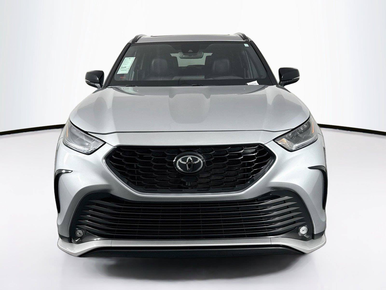 Certified 2025 Toyota Highlander XSE AWD/4WD image 9