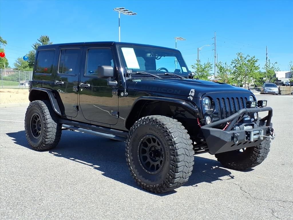 Used 2014 Jeep Wrangler Unlimited Rubicon w/ Connectivity Group AWD/4WD image 2