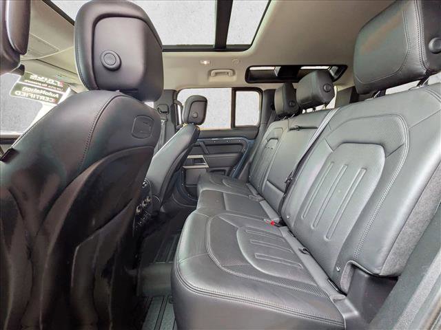 Used 2020 Land Rover Defender 110 HSE image 21