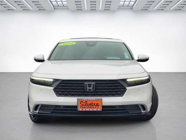 Used 2024 Honda Accord Touring image 2