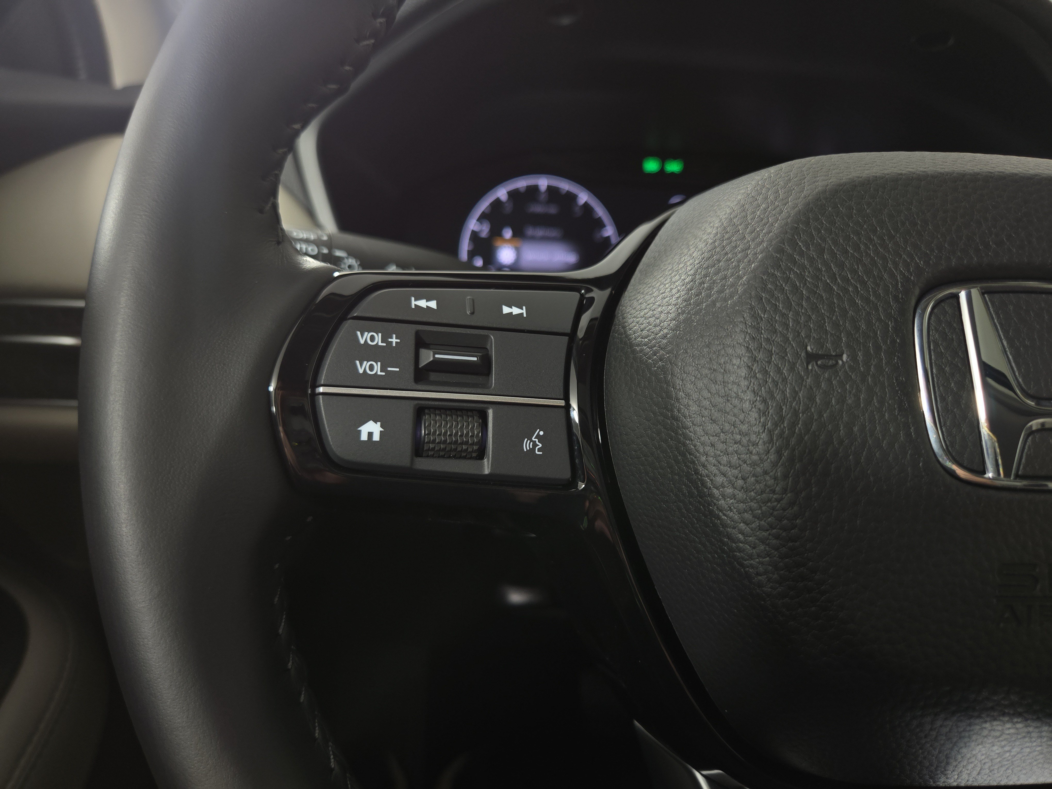 Used 2027 Honda HR-V EX-L image 15
