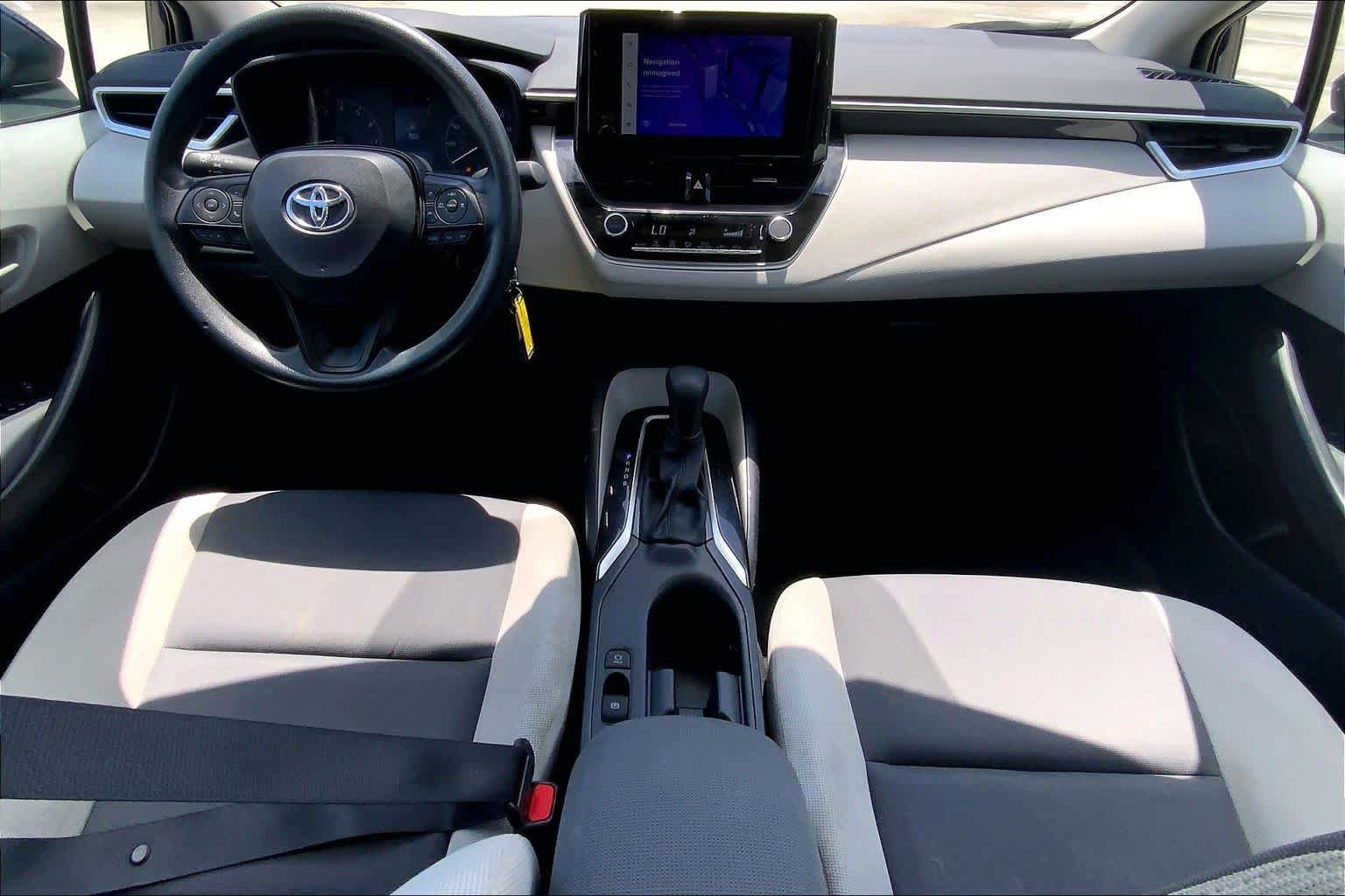 Used 2024 Toyota Corolla LE FWD image 20