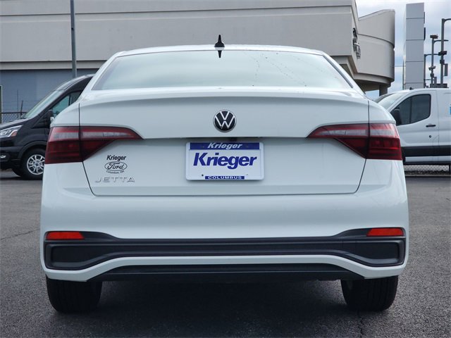 Used 2024 Volkswagen Jetta Sport image 19
