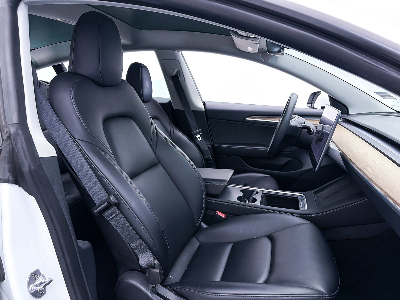 Used 2023 Tesla Model 3 Standard Range image 31