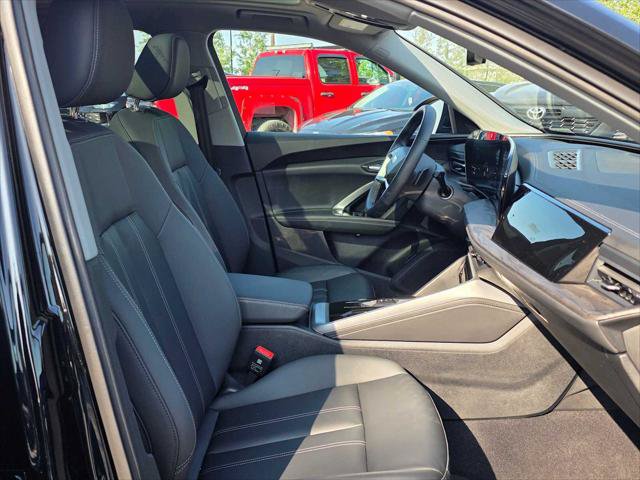 Used 2025 Audi Q5 Premium w/ Convenience Package AWD/4WD image 12