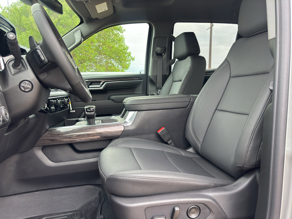 New 2026 Chevrolet Silverado 1500 LTZ AWD/4WD image 13