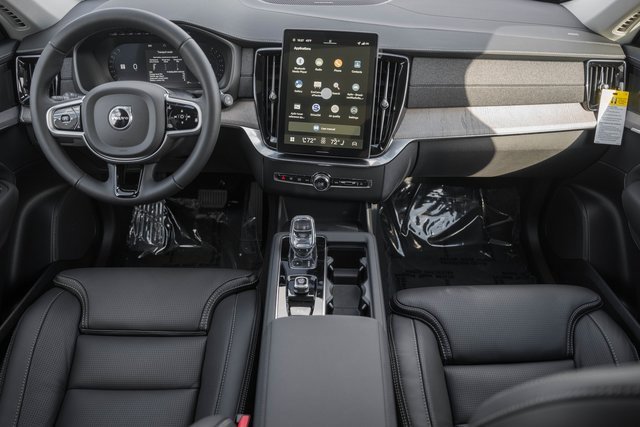 New 2026 Volvo XC90 B6 Ultra w/ Protection Package Premier image 19