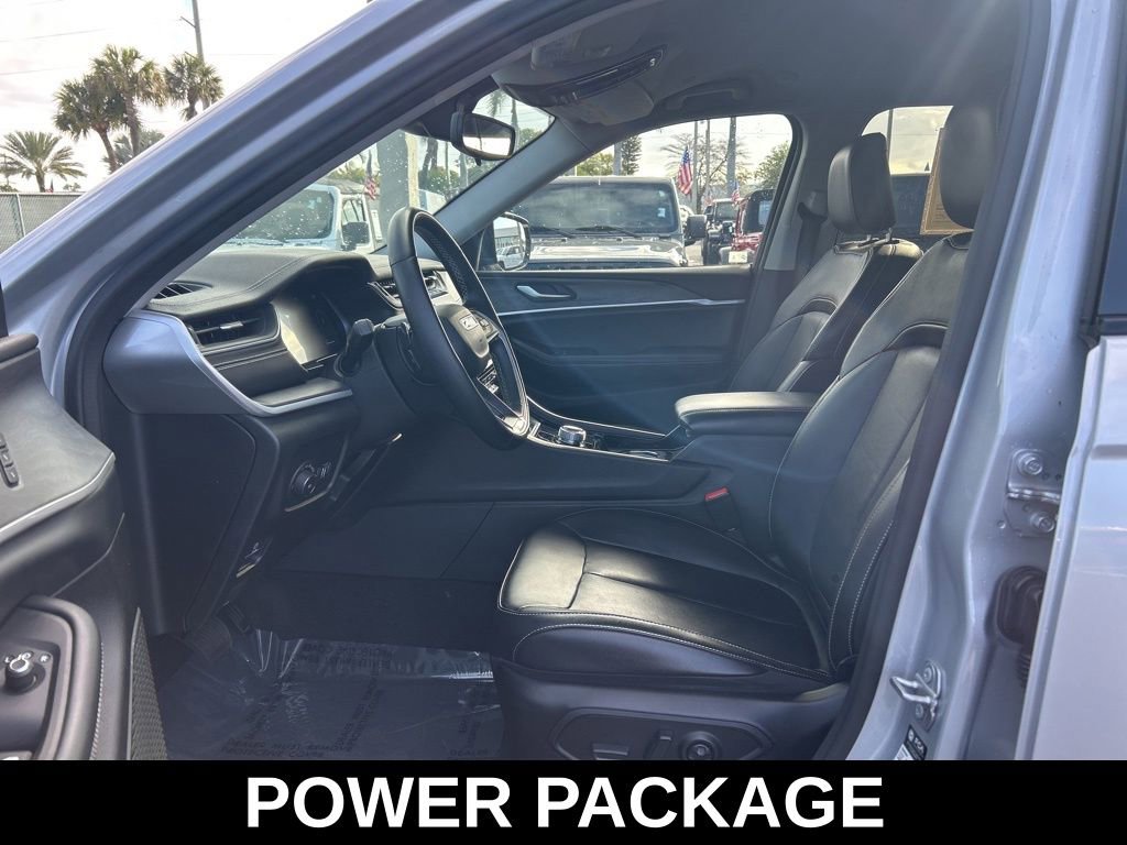 Used 2022 Jeep Grand Cherokee L Limited image 10