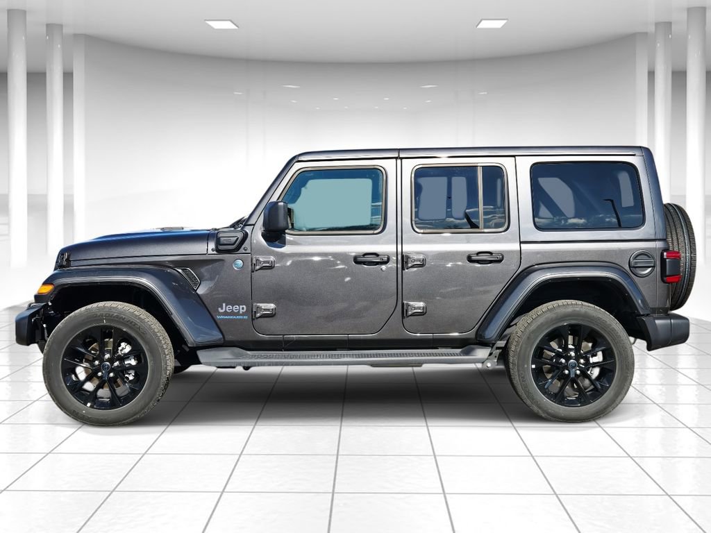 Used 2025 Jeep Wrangler Unlimited Sahara image 6