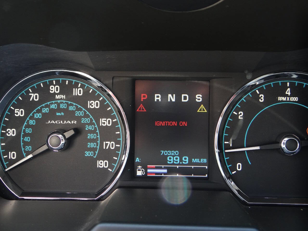 Used 2014 Jaguar XF 3.0 image 14