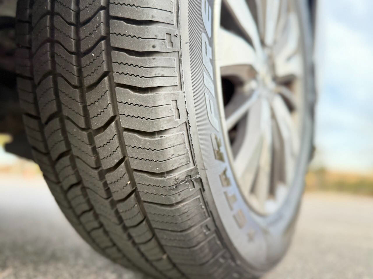 Used 2017 Nissan Pathfinder S image 13